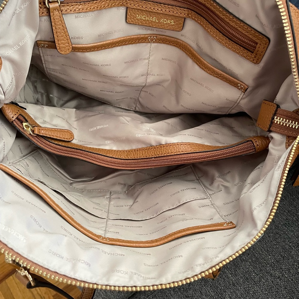 Michael Kors satchel purse in cognac tan color with removable shoulder strap - Picture 5 of 5